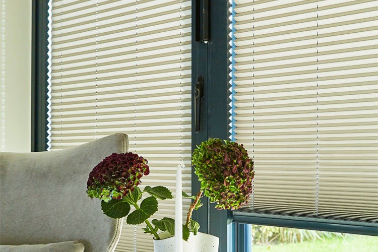 pleated-blind-feature-new