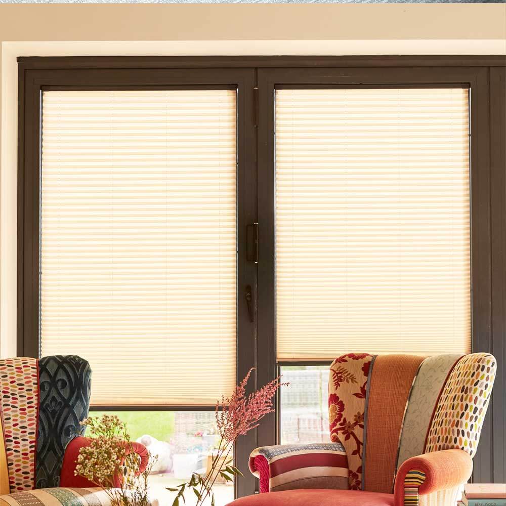 pleated-blinds-lounge