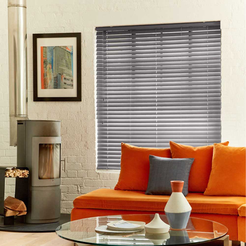venetian-blind-lounge